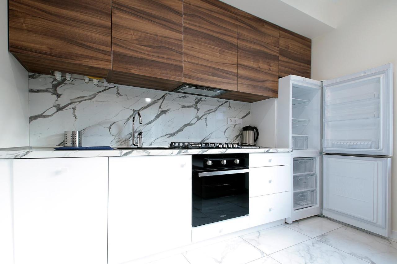 Luxury Nest Lviv Center Lägenhet Exteriör bild