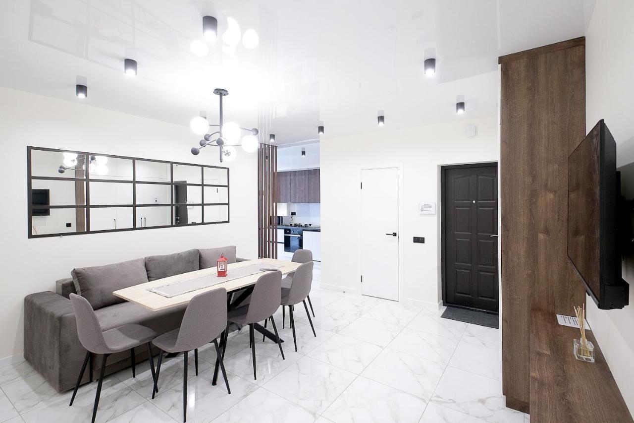 Luxury Nest Lviv Center Lägenhet Exteriör bild