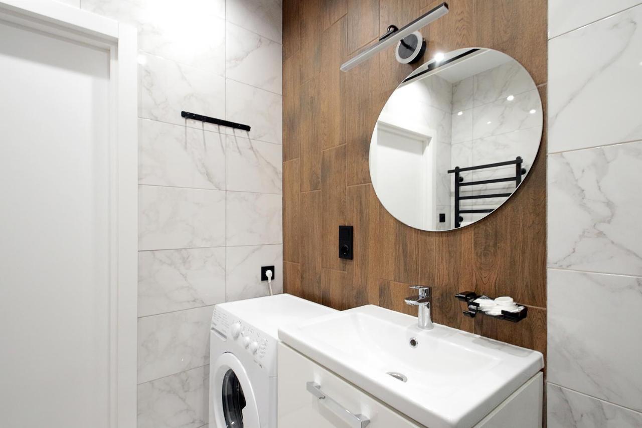 Luxury Nest Lviv Center Lägenhet Exteriör bild