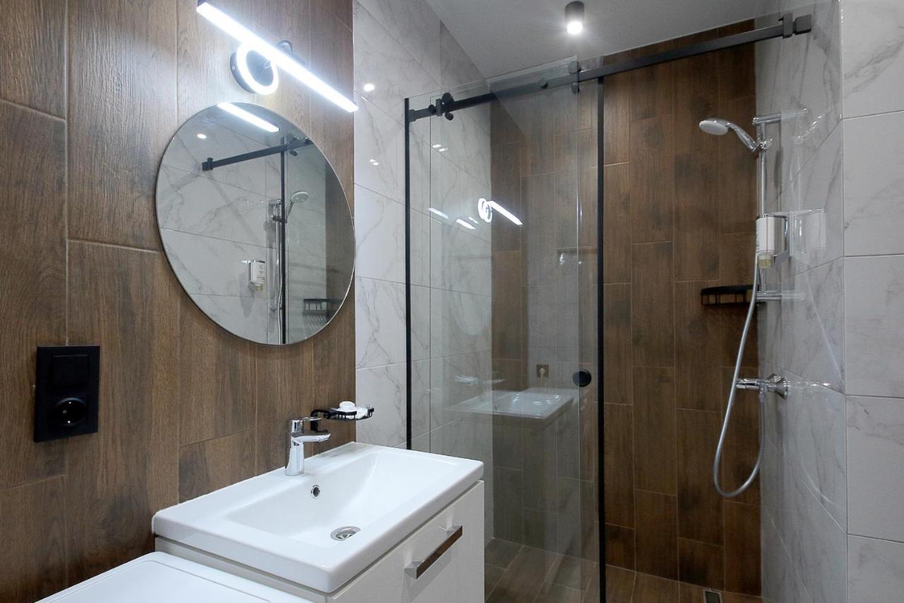 Luxury Nest Lviv Center Lägenhet Exteriör bild